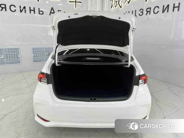 Toyota Corolla id 4265905 из Китая 9