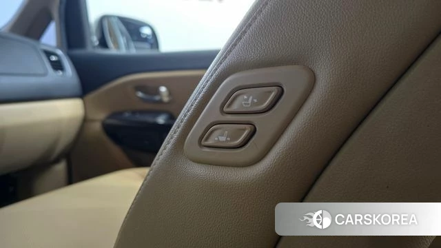 Kia The New Carnival id 4776428 из Кореи 9