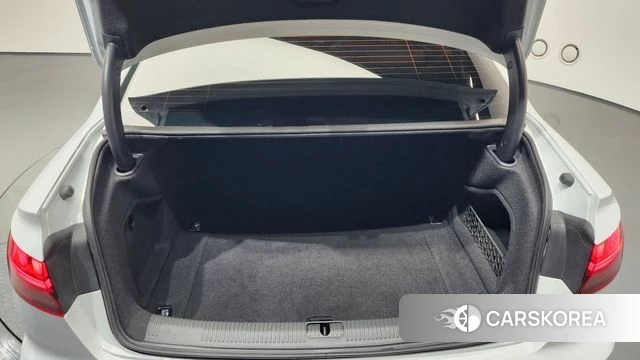 Audi A4 (B9) id 3923924 из Кореи 9