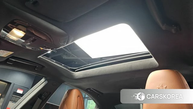 Maserati Ghibli id 4666992 из Кореи 9
