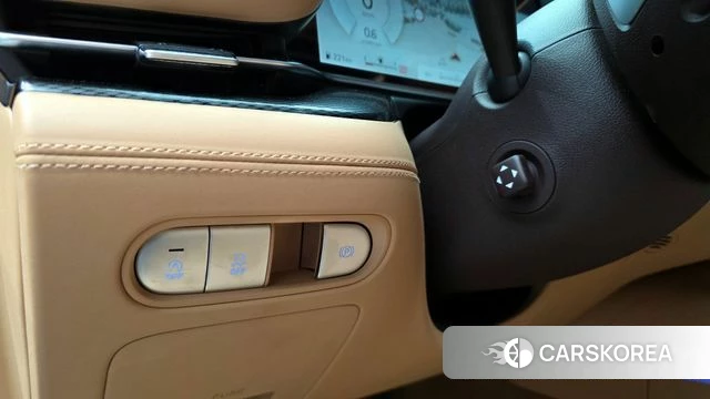 Genesis G90 (RS4) id 3909996 из Кореи 9