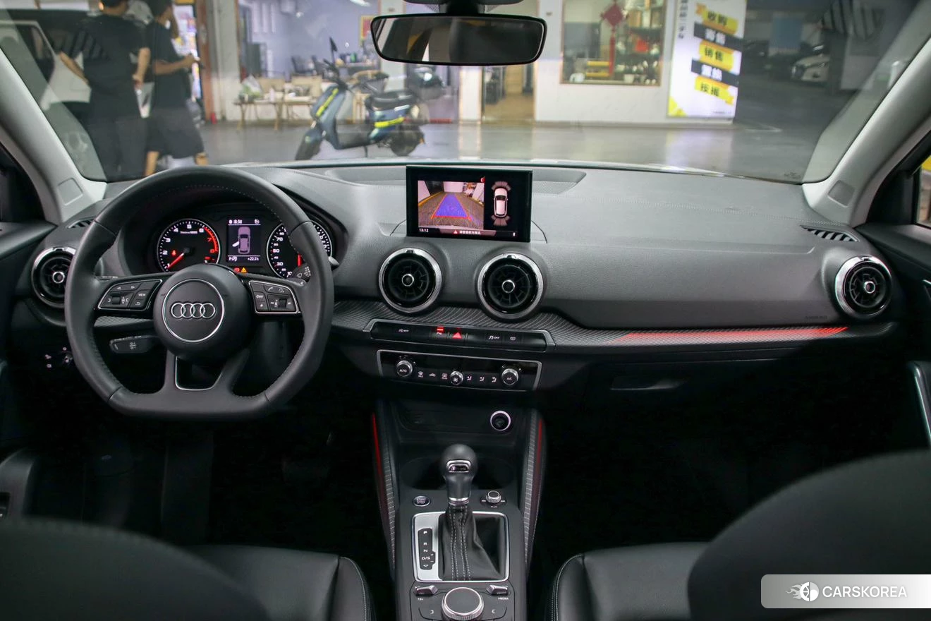 Audi Q2L id 4473504 из Китая 9