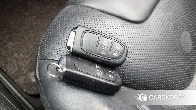 Jeep Cherokee (KL) id 3368933 из Кореи 9