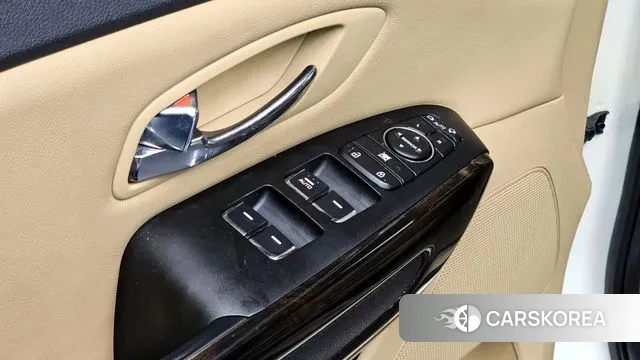 Kia The New Carnival id 3350637 из Кореи 9