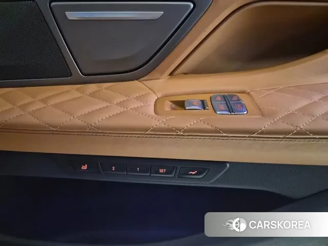 BMW 7 Series (G11) id 3622126 из Кореи 9