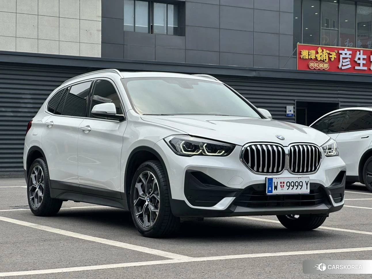 BMW X1 id 4440698 из Китая 9