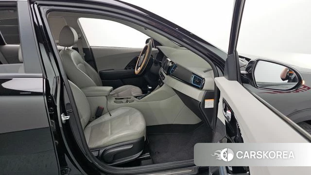 Kia Niro id 3905736 из Кореи 9
