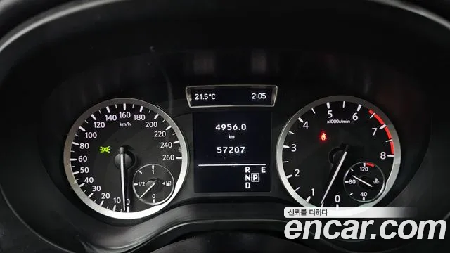 Infiniti Q30 id 2758999 из Кореи 9