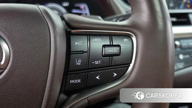 Lexus ES300h 7th generation id 4836370 из Кореи 9