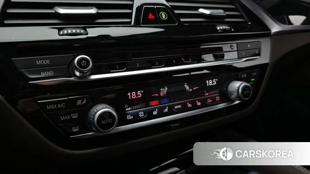 BMW 5 Series (G30) id 4251276 из Кореи 9