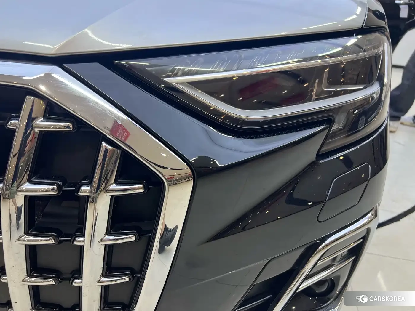 Audi A8 id 4559604 из Китая 9