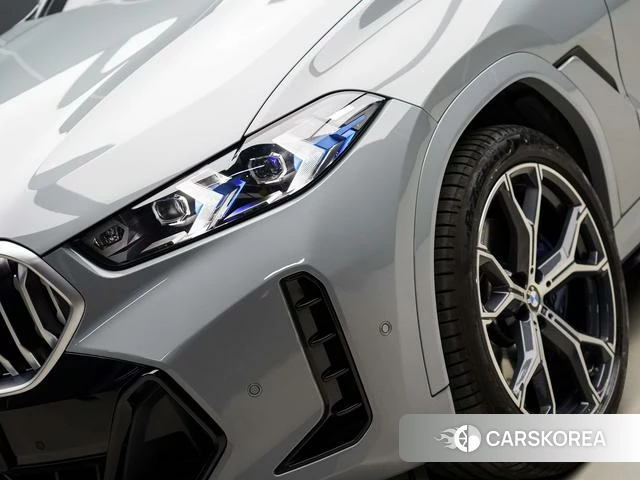 BMW X6 id 4265624 из Китая 9