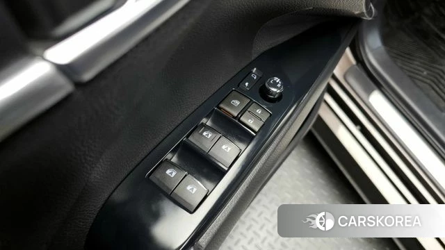 Toyota Camry (XV70) id 3796020 из Кореи 9