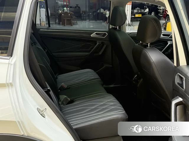 Volkswagen Tiguan L id 4313826 из Китая 9