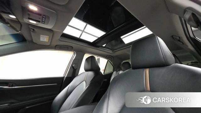 Toyota Camry (XV70) id 4595839 из Кореи 8
