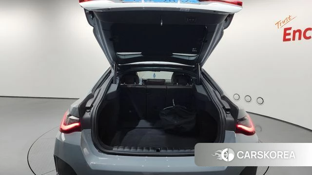 BMW i4 id 4322066 из Кореи 9