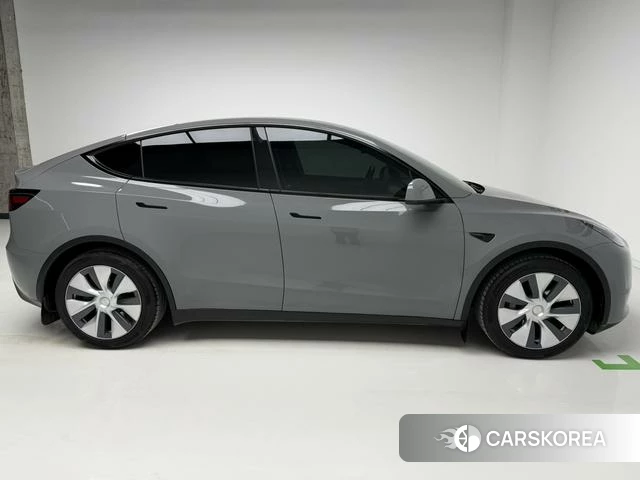 Tesla Model Y id 3920144 из Китая 9