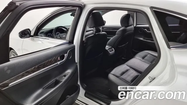 Hyundai Grandeur IG id 2398009 из Кореи 9