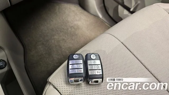 Kia The New Carnival id 2394272 из Кореи 9