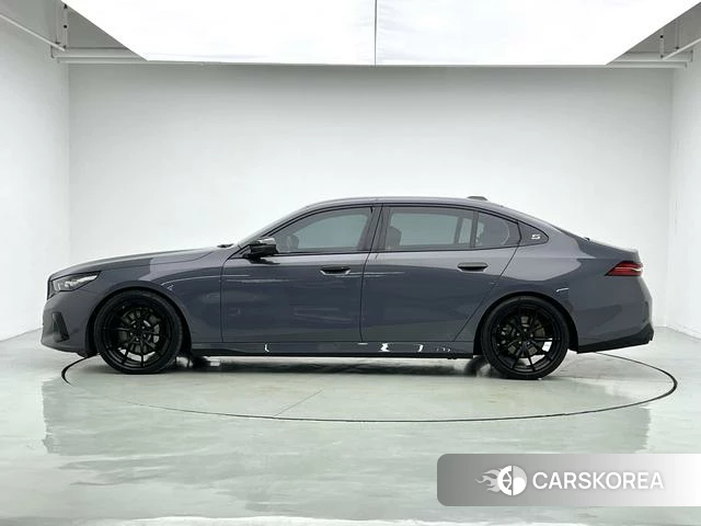 BMW 5 series id 4299614 из Китая 9