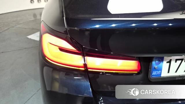 BMW 5 Series (G30) id 3904169 из Кореи 9