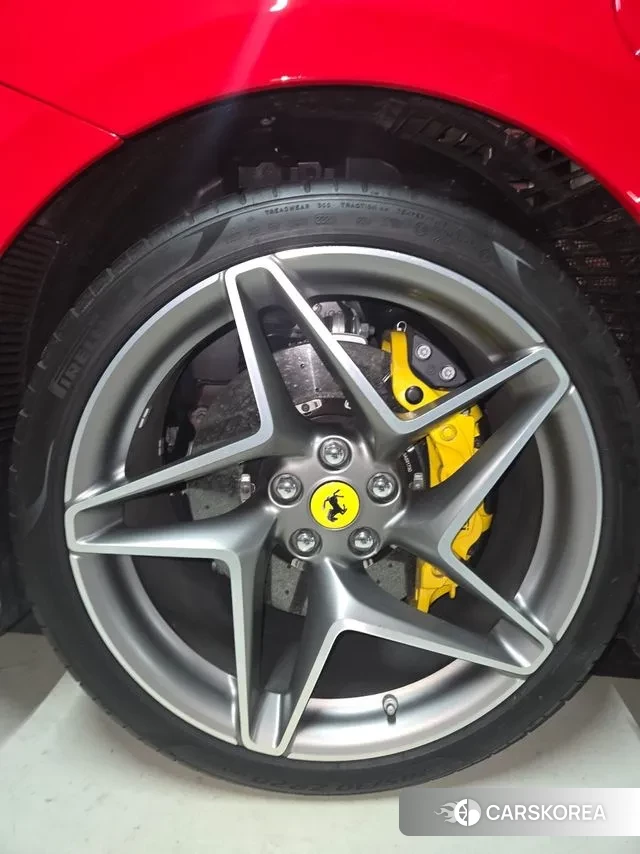 Ferrari F8 Tributo id 3361546 из Кореи 9