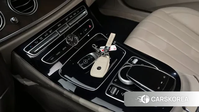 Mercedes-Benz E-Class W213 id 3666711 из Кореи 9