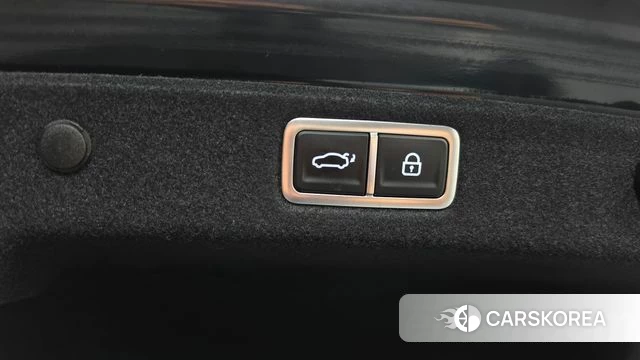Hyundai Grandeur (GN7) id 4917197 из Кореи 9