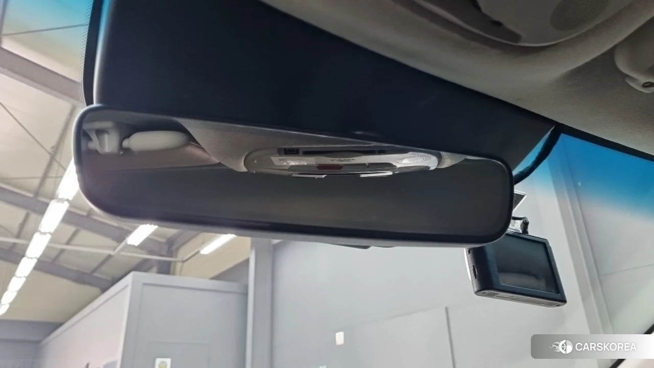 Kia Di Ol Nu Niro id 4618209 из Кореи 9