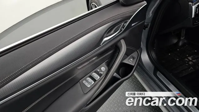 BMW 5 Series (G30) id 2800481 из Кореи 9