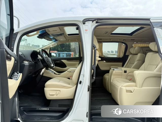 Toyota Elfa id 4290045 из Китая 9