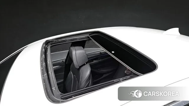 BMW 5 Series (G30) id 3043152 из Кореи 9