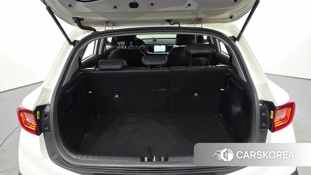Kia Stonic id 4699043 из Кореи 9