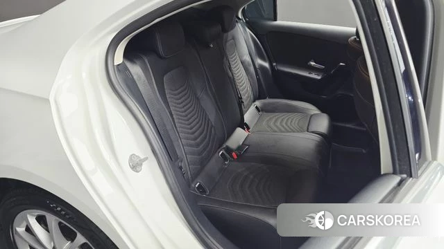 Mercedes-Benz A-Class W177 id 4651860 из Кореи 9