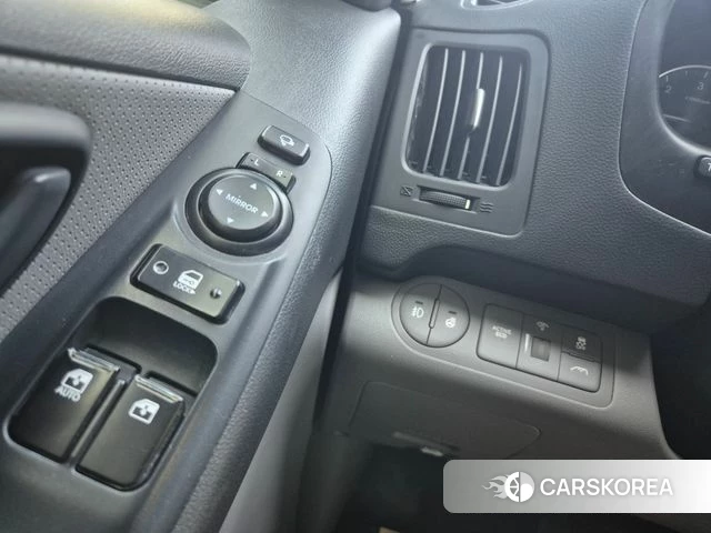 Hyundai The New Grand Starex id 4899894 из Кореи 9