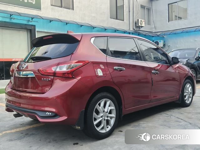 Nissan TIIDA id 4393857 из Китая 9