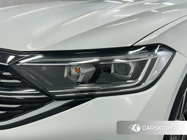 Volkswagen Sagitar id 4240716 из Китая 9