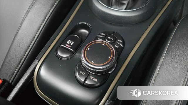 Mini Cooper D Countryman id 4188471 из Кореи 9