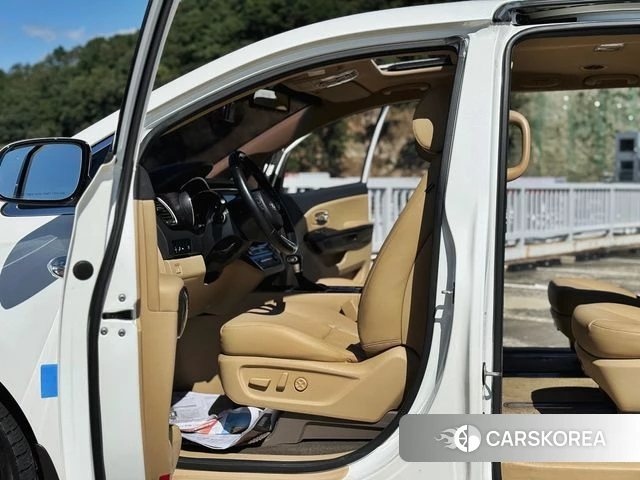 Kia The New Carnival id 4770420 из Кореи 9
