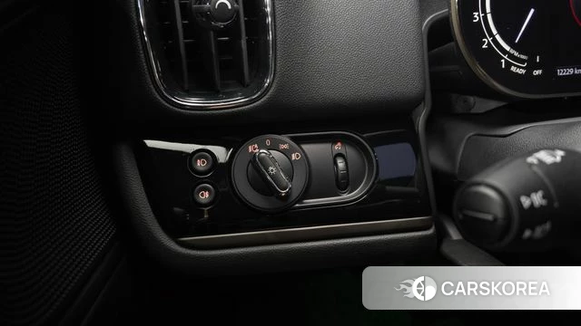 Mini Cooper Countryman id 4549017 из Кореи 9