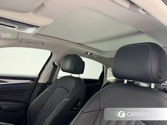 Volkswagen Passat PHEV id 4221849 из Китая 9