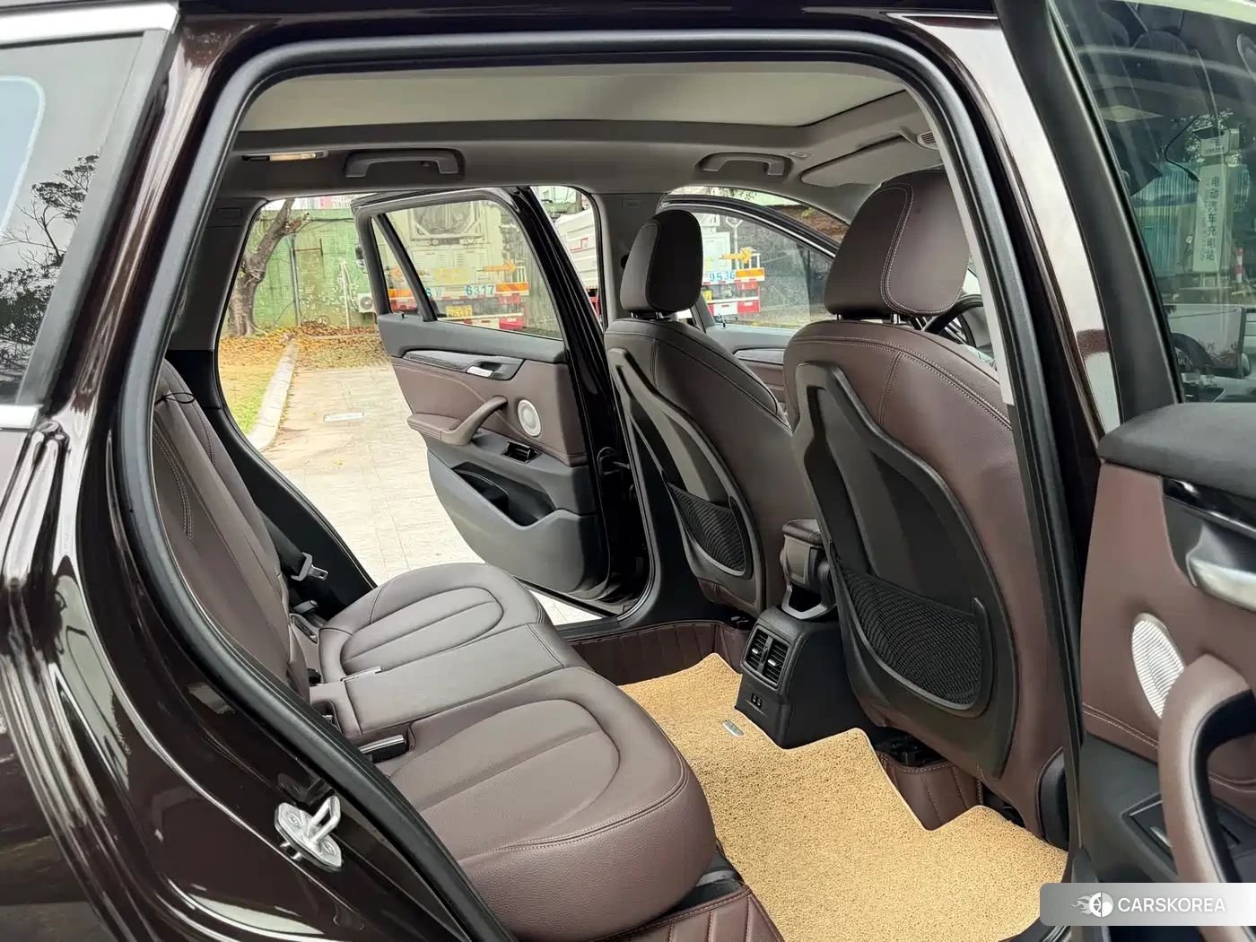 BMW X1 id 4606898 из Китая 9
