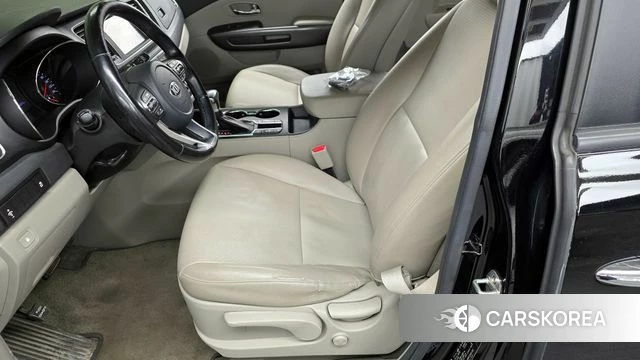 Kia The New Carnival id 4285614 из Кореи 9