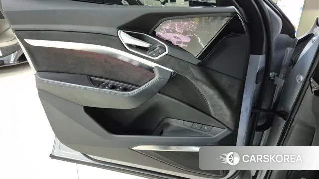 Audi e-Tron id 3371124 из Кореи 9