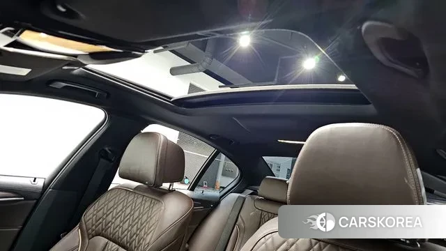 BMW 5 Series (G30) id 3161126 из Кореи 9