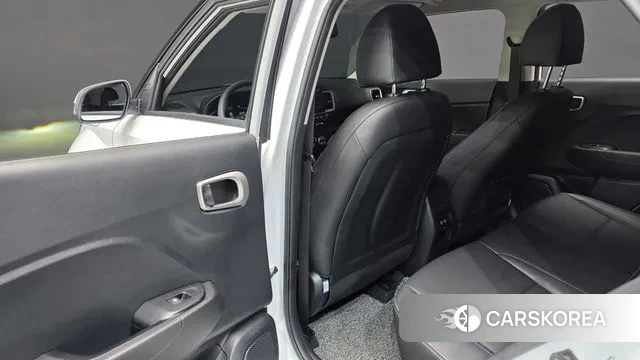 Hyundai Venue id 3685018 из Кореи 9