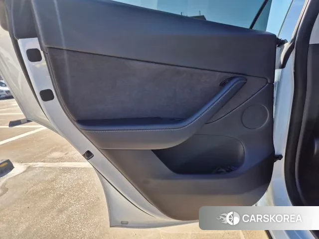 Tesla Model Y id 3458838 из Кореи 9