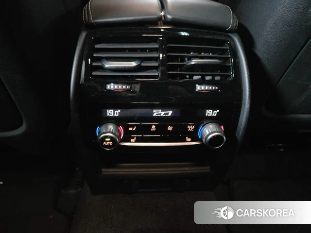BMW 5 Series (G30) id 4294738 из Кореи 9