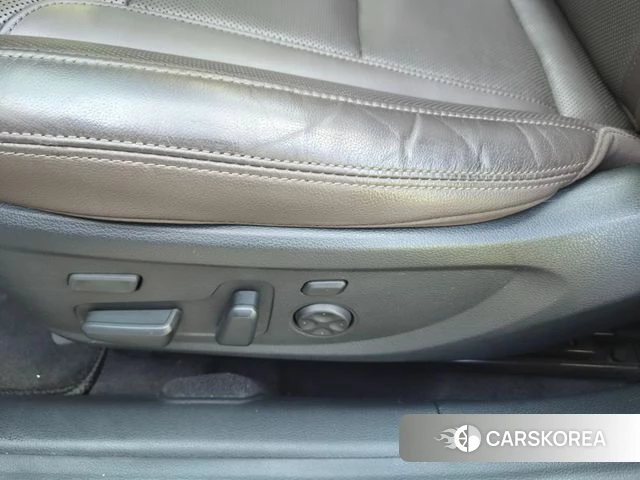 Hyundai The New Grandeur IG Hybrid id 4688115 из Кореи 9