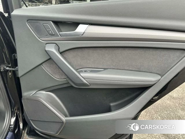 Audi Q5L Sportback id 4238371 из Китая 9
